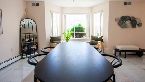 Huge Pocono Dreamhouse 4 bedrooms 12 guests - Foto 2