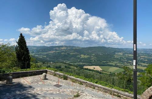 House in Central Todi with Sensational Views of Surrounding Countryside - Photo 42