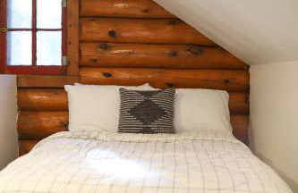 Historic Log Cabin #14 at Horse Creek Resort - Foto 18