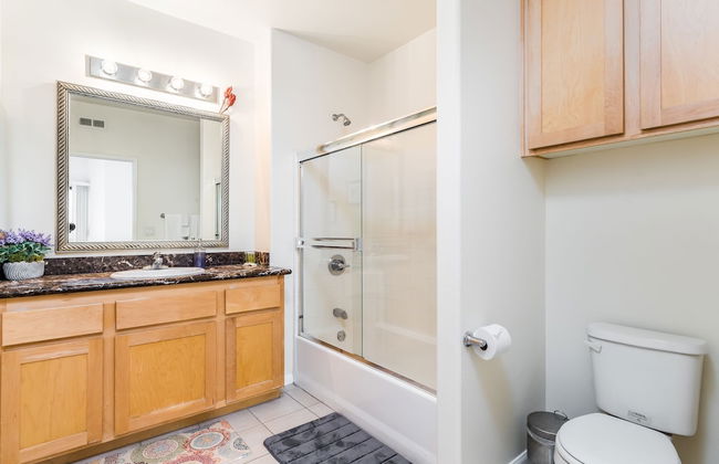 LAs Premier Apartments - Photo 71