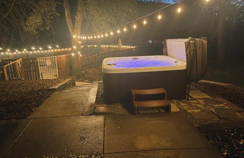 Log Cabin w/ pool, spa, game room, sleeps 20 - Foto 20