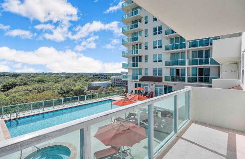 MVR-Bask in Luxury-Right in Coconut Grove - Foto 2