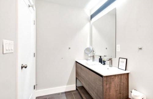 Spacious Center City 3BR 4BA with Arcade - Sleeps 8 - Foto 29