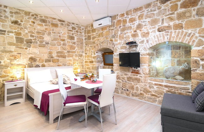 Gaius Aurelius Valerius - Photo 31