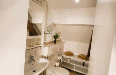 CJS Apartments - Chill or Drive am Nürburgring, new Box Spring Beds, new furniture, WLan, Spacious Rooms, Quiet Location - Foto 9