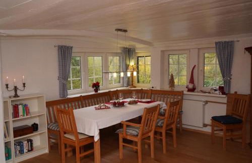 Schwarzwaldhütte am Bach mit Sauna - Foto 17