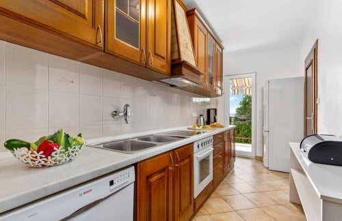 Holiday house with swimming pool - Photo 32