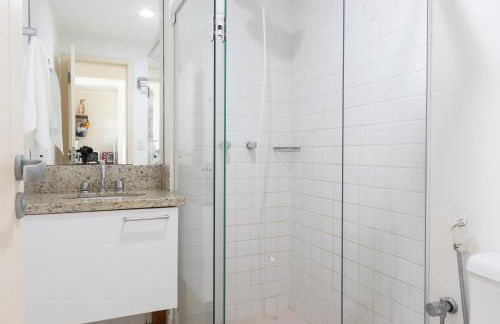 Apartamento com Vista Mar e Acesso a Praia YY4578 - Foto 17