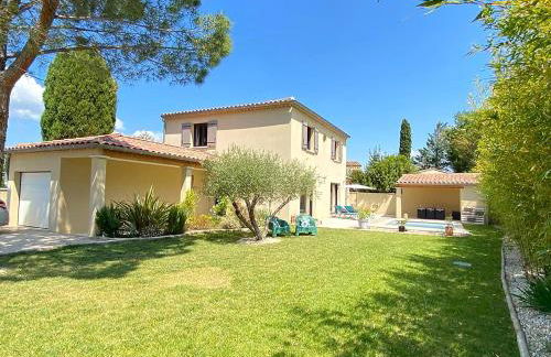 Piscine et villa tout confort au cœur des Alpilles - Photo 2