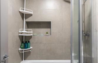 Elegant 3 Bed Apt for Contractors & Families Sleeps 5 - Foto 7