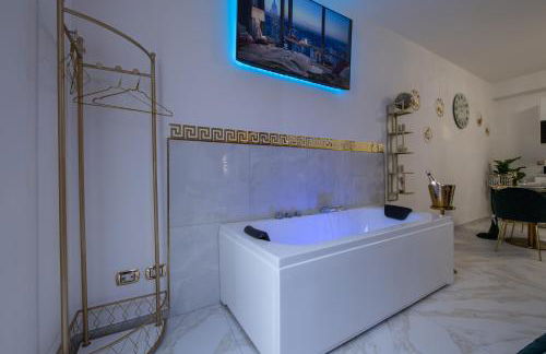 FASHION APARTMENT GOLD Bologna with JACUZZI & CAR GARAGE - Foto 54