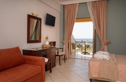 Finiki Plaza - Photo 26
