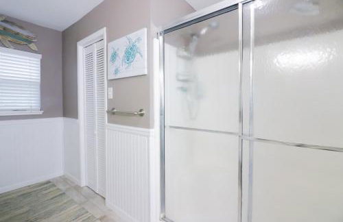 SUNNY DAZE Walk to Beach 2 Decks Pet Friendly Has a Mini Bar - Foto 18