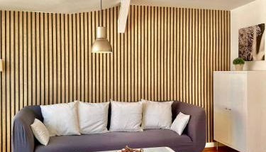 Schönes City-Apartment mit 2 Schlafzimmer, Parkplatz, ruhig und hell, D46-DG - Photo 2