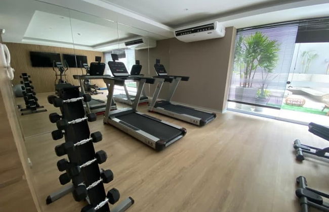 w Great 1BR With Balcony in Luxurious Building - Foto 34