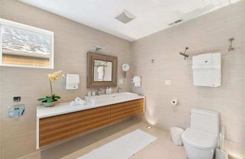 5BR 5BA Architectural Estate-Theatre Gym Rooftop - Foto 44