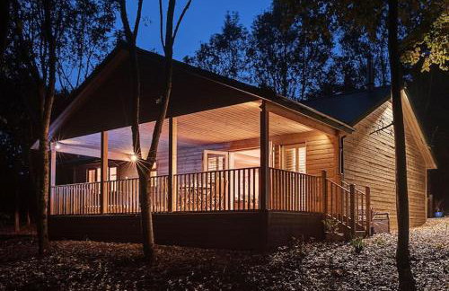 Willow Lodge, Hot Tub, Woodburner - Foto 5