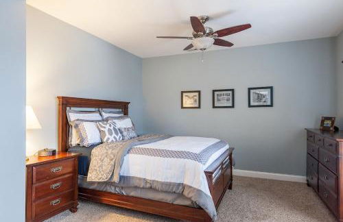 Family Retreat - Hot Tub - Fireplace - Tower Grove - Foto 16