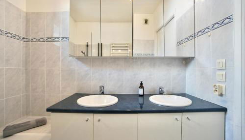 Les embruns *100m dela mer* parking* - Foto 5