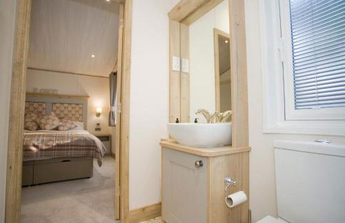 6 Berth Luxury Lodge in Christchurch, Dorset - Photo 46