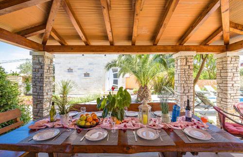 Modern Mediterreanean Villa by villatinapula - Foto 7