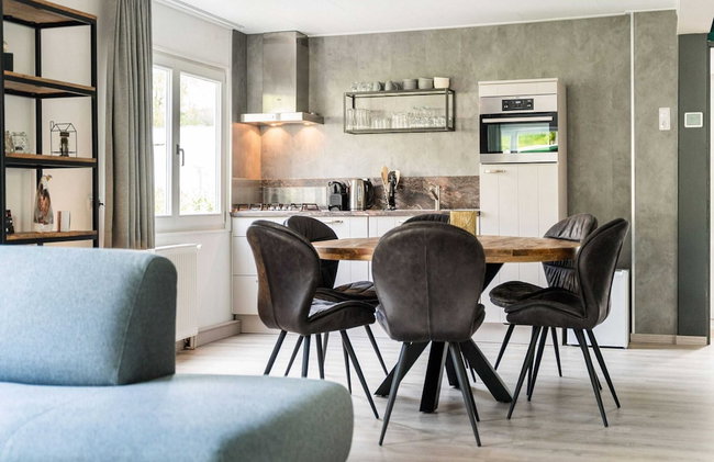 Charming Holiday Home in Kaatsheuvel Near Efteling - Foto 58