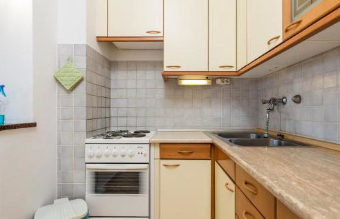 Cozy Apartment In Potocnica With Wifi - Foto 14