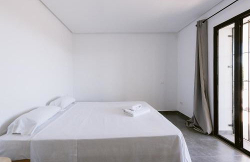Villa Torres 10 minute walk from Playa den Bossa - Photo 23