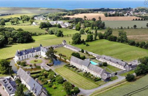 Appartement lumineux et cosy avec jardin vue sur chateau près Port en Bessin, Bayeux et Omaha Beach - Foto 4