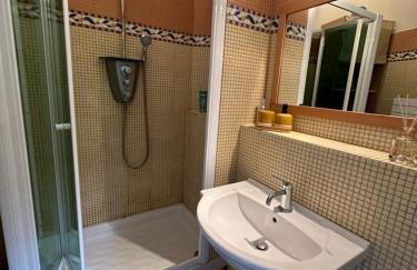 Studio chez Charles et Marie, indépendant de la maison, accès piscine, très calme, - Foto 10