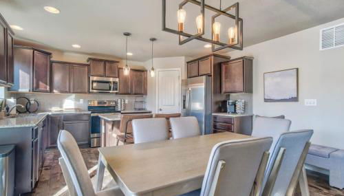 Lindenmere Horizon Game Loft Fire Pit & WiFi - Foto 2