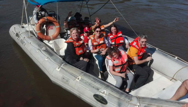 Naviguez sur les saltos del Moconá