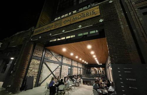 Mercantile industrial loft! - Photo 35