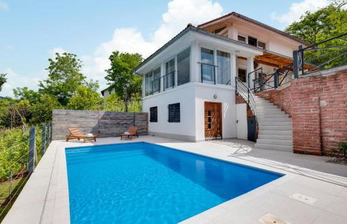 Awesome Home In Donja Reka With Wifi - Foto 1