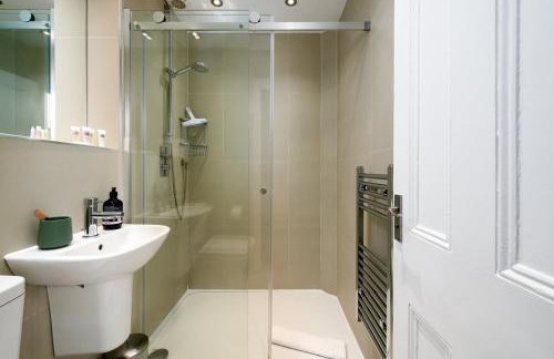 GuestReady - Charming Loft Apartment in Chiswick - Foto 20