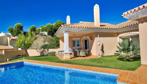 Luxurius Villa with private pool - Photo 1