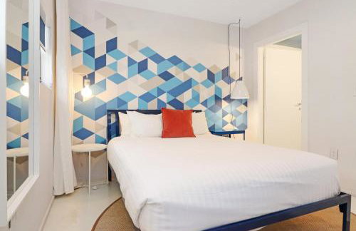 Roami at 250 Collins - Foto 98