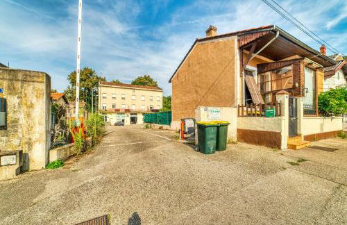 Le Factory - Studio contemporain - Proche métro B - Foto 25