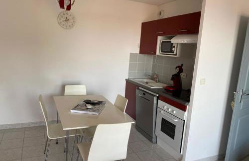 Appartement 4 pers - Terrasse - Vue Mer - Proche plage - Foto 3