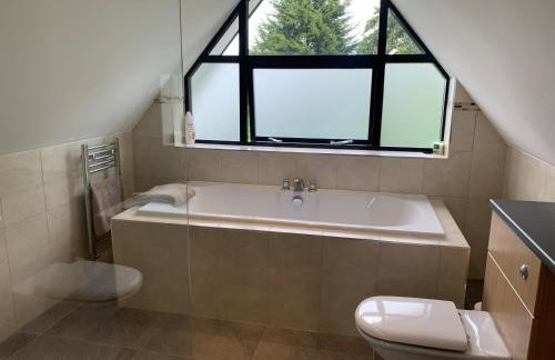 Luxury 5 Bed All En-Suite Cinema Room - Foto 19