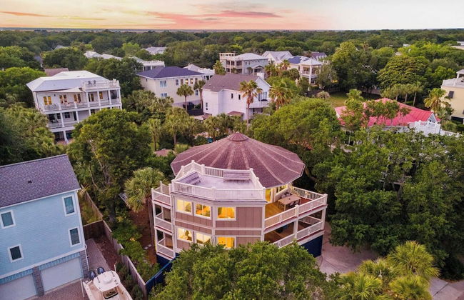 Private Pool, Putting Green & Steps to Isle of Palms Beach Paradise on Palm - Foto 51