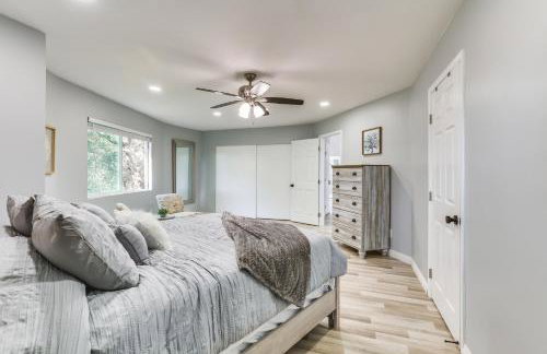 North San Diego Retreat with Deck, Fire Pit Table! - Foto 28