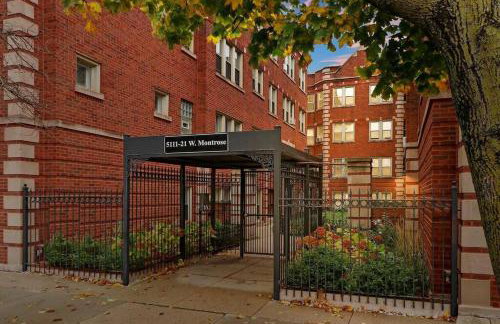 Charming 1BR Unit Close to Vibrant Shops & Dining - Montrose 1B - Foto 13