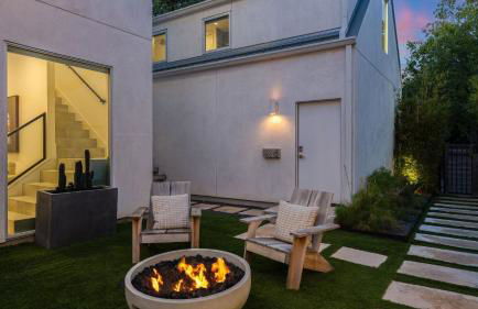 Luxe 9BDR Retreat w Putting Green Game Room Bouldin Collective by AvantStay - Foto 80