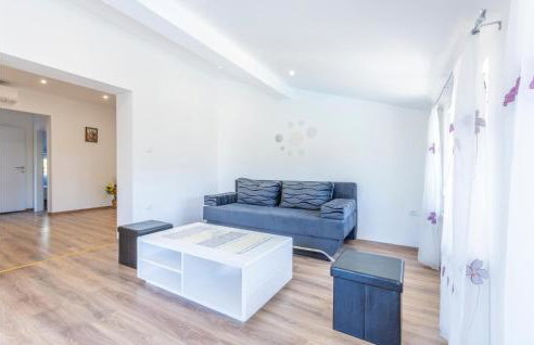 Amazing Home In Turjaci With Wifi - Foto 28