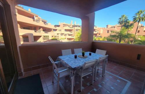 HAPPY Luxury Apartment - Beachside in Mar Azul, Estepona - Photo 13