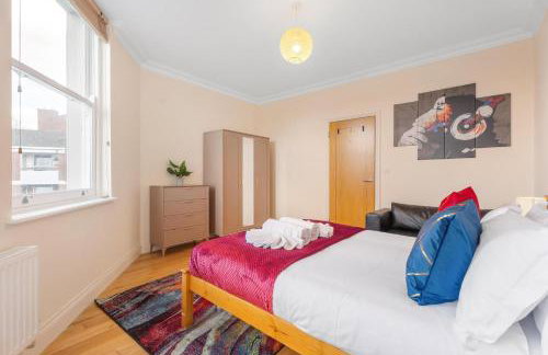 Bright 1BR Apartment in Shoreditch Brick Lane Close to Tube Sleeps 4 - Foto 13