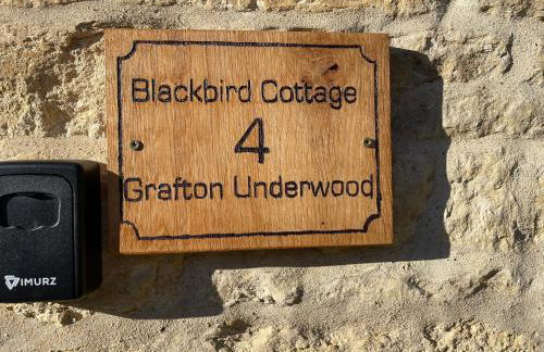 Blackbird Cottage - Photo 3