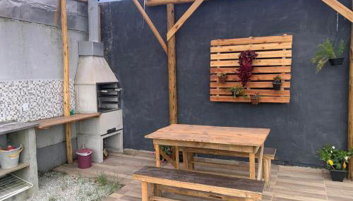 Apto até 8 pessoas - Lazer Churrasqueira - Praia dos Ingleses Floripa - Foto 1