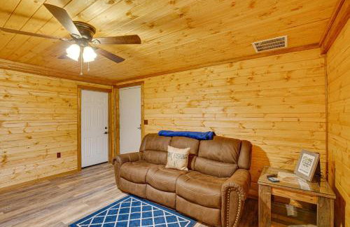 Cozy Quitman Fishing Cabin Near Lake Fork! - Foto 6